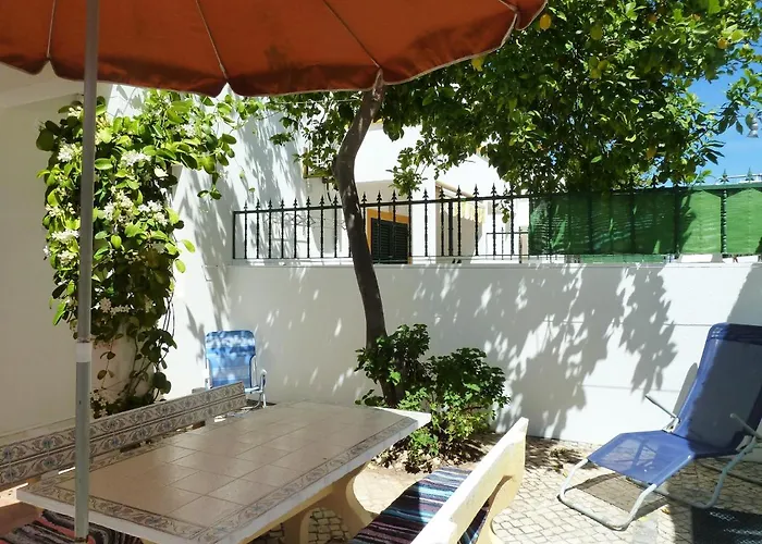Charming House In Nova De Cacela With Garden