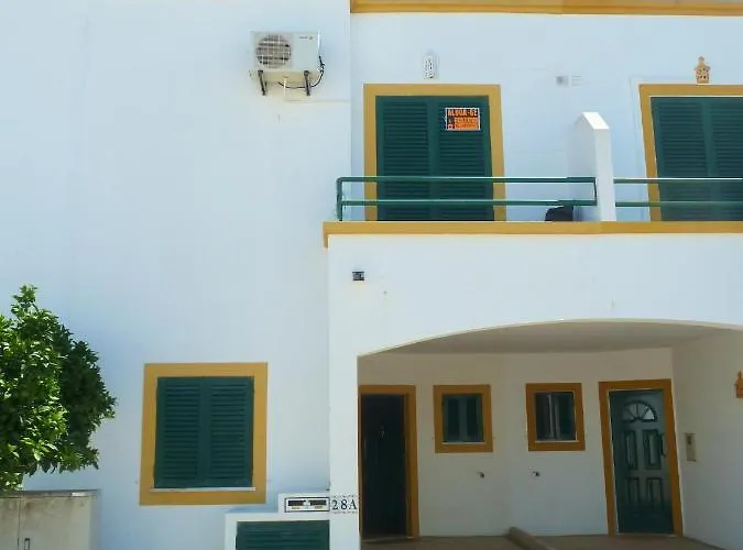 Charming House In Nova De Cacela With Garden Holiday home Vila Nova de Cacela