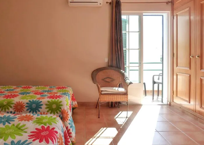Charming House In Nova De Cacela With Garden *