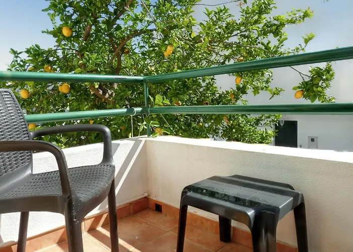 Charming House In Nova De Cacela With Garden Hébergement de vacances *