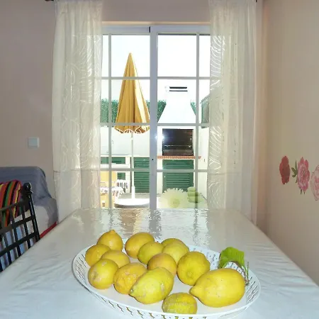 Charming House In Nova De Cacela With Garden Casa de Férias