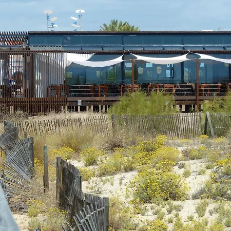 Charming House In Nova De Cacela With Garden Feriehus