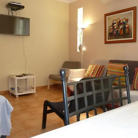 Ferienhaus Charming House In Nova De Cacela With Garden